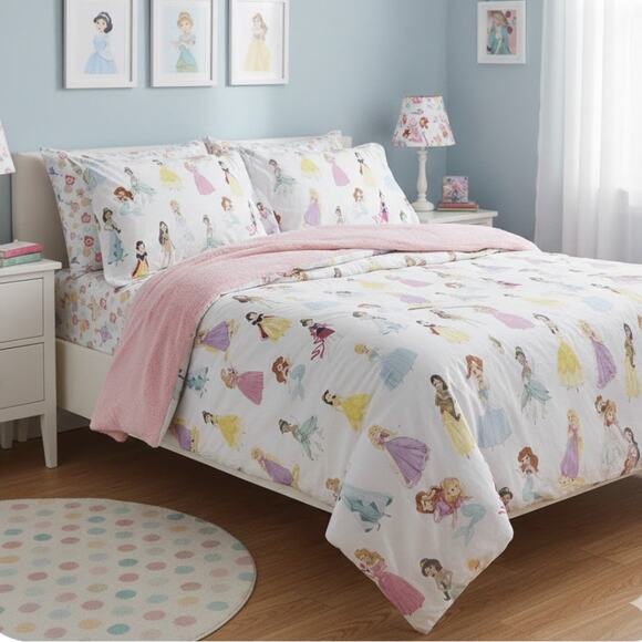 Pottery Barn Kids Disney Princess Full/Queen Duvet Cover & Two Pillow Shams - Picture 1 of 10